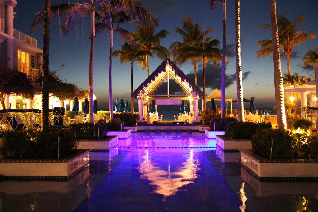 Grand Cayman Beach Suites Seven Mile Beach Экстерьер фото